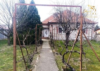 RODINNÝ DOM - HRUŠOVANY - 11