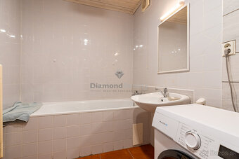 NA PRENÁJOM 3 IZBOVÝ SO SAMOSTATNÝM VSTUPOM V RODINNOM DOME - 11