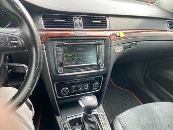 Škoda Superb 2.0 TDI PD Elegance DSG - 11