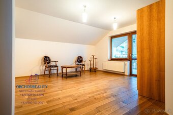 Rodinný dom s bazénom, relax zónou neďaleko Šíravy - 11