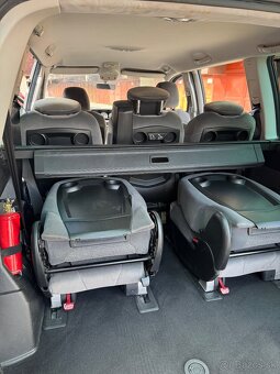Peugeot 807 2.0 HDi 100kW 7(8) miestne - 11