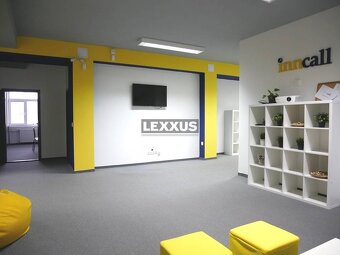 PRENÁJOM - lukratívne, klimatizované admin. priestory, Ružin - 11