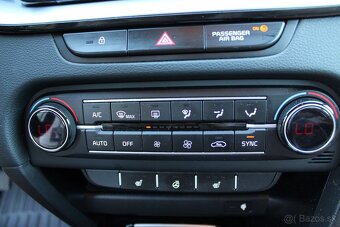 KIA XCEED 1.5 T-GDi GOLD 118 kw - 11