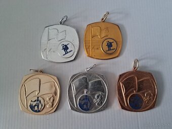 Predám plakety - 11