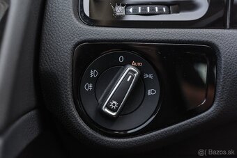 Volkswagen Golf Variant 2.0 TDI Highline ACC DPH - 11