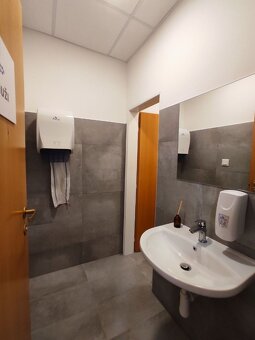 Holiday Inn Bajkalská - Priestory vhodné na fyzio, masáže, k - 11