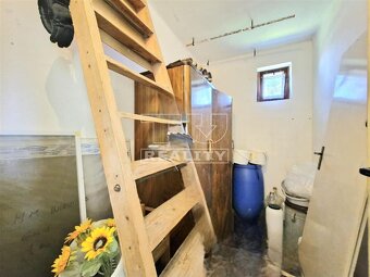 Na predaj: 3-izbový rodinný dom s veľkým pozemkom –... - 11