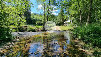 Rekreačný pozemok s drevenicou – Hronec - príroda, výhľady,  - 11