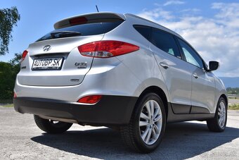 Hyundai ix35 2.0 CRDi VGT Style 4x4 A/T - 11