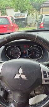 Mitsubishi outlander - 11