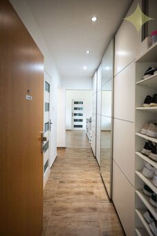 Predaj | moderný 2,5i byt | zariadený |balkón |Fončorda - 11