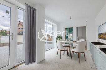 Úžasný Rodinný Dom v obci Tomášikovo - 11