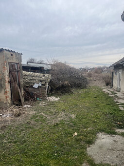 Na predaj rodinný dom v Gabčíkove – pôvodný stav, veľká záhr - 11