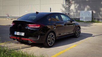 Hyundai i30 Fastback 1.5 T-GDi mHEV iMT N-Line - 11