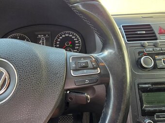 Volkswagen Touran 1.6 TDI Comfortline DSG, Mesačne: 106€ - 11