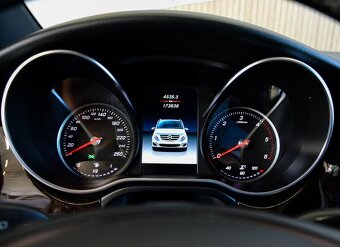 Mercedes-Benz V trieda V250 d lang Avantgarde 4MATIC A/T - 11