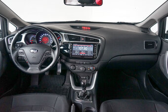 29- KIA Cee´d, 2017, benzín,  1.4 i, 74 kW - 11