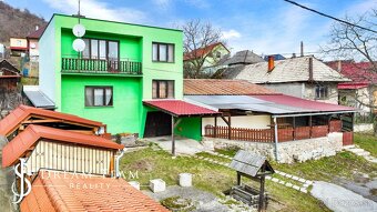 Priestranný rodinný dom pre viacčlennú rodinu v obci Hrušov - 11
