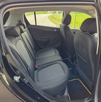 Hyundai i20 1.25 16V 62KW/84PS R.V.05/2013 - 11