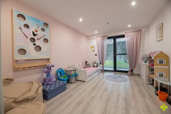 Novostavba rodinného domu v Bojniciach s nadštandardnými pri - 11