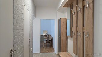 ⌂ Ponúkame na prenájom 2-izbový byt /56 m2- Staré sídlisko P - 11