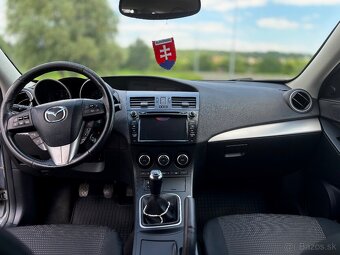•Mazda 3 77KW 1.6 benzin - 11