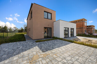 BOSEN | posledné 2 skolaudované RD-projekt Slnečné záhrady - 11