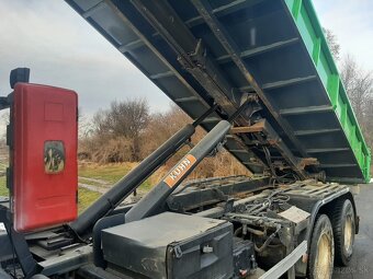 Hákový nosič kontajnerov Renault Kerax 420 - 11