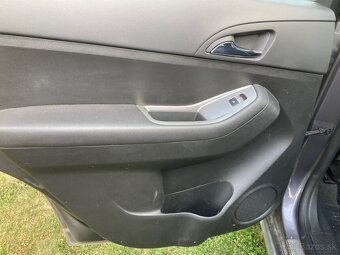 Chevrolet Orlando - 11