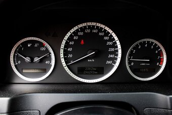 Mercedes-Benz C trieda Kombi C180 Kompressor - 11