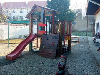 Znížená cena - polyfunkčná budova v centre Komárna na predaj - 11