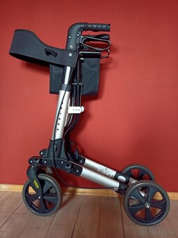 Chodítko pre seniorov-alu - 11