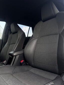 Toyota Corolla Combi 2.0H Aut. Comfort TS - 11