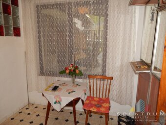 SPEKTRUM REALITY - Na Predaj rodinný dom s pozemkom 1385 m2, - 11