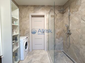 NOVÁ CENA Predaj domu s dvomi bytovými jednotkami na Chrenov - 11