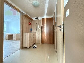 REZERVOVANÉ Predám 2,5 izbový byt s garážou Dubnica nad Váh - 11