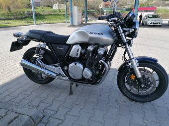 HONDA CB 1100 RS --- len 6000 km - 11