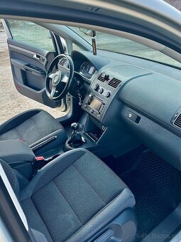 VW Touran 1.6 77 kW webasto - 11