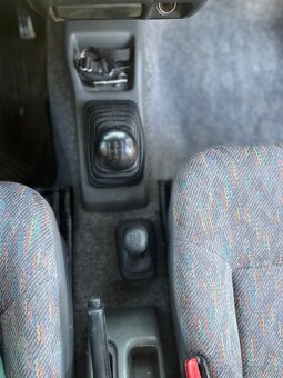 REZERVOVANÉ Suzuki Jimny 1.3 benzín 59kw r.v. 09/2000 - 11