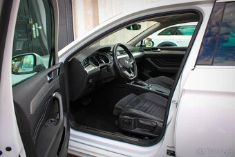 Volkswagen Passat Variant R-LINE 2.0 TDI DSG Highline - 11