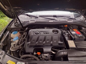 ŠKODA SUPERB 2.0 TDI  103 KW DSG 4X4 ROK VÝROBY 2012 - 11