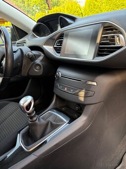 Peugeot 308 SW - 11