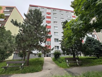 Kompletne zrekonštruovaný priestranný 2i byt - TOP lokalita - 11
