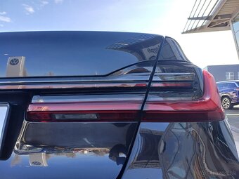 730 Xdrive M-Sport NIGHT BLACK Edition, 210kW - 11
