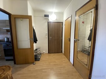 Predaj 4-izbový byt + veľký balkón M-laborce - 11