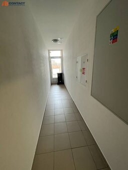 Obchodné priestory na prenájom - bývalá reštaurácia s teraso - 11