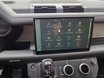 Land Rover Defender X-DYNAMIC HSE - 11