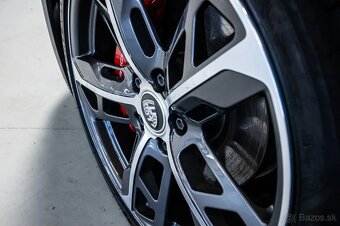 Porsche Taycan 4S - 11