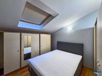 Zadar – zariadený apartmán s garážovým miestom - 11