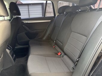 Škoda Octavia 2.0TDi DSG Combi - 11